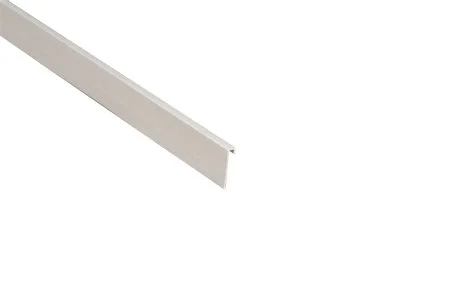 Коннелюрный плинтус Bonkeel Верхняя светло-серая часть (28х5х2200мм) в Уфе