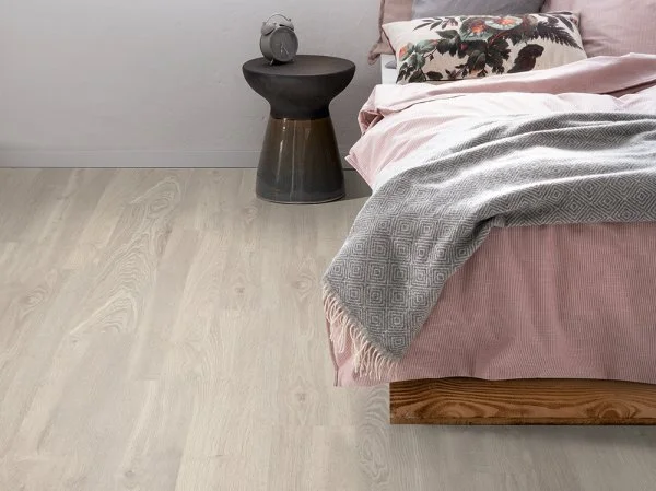 Ламинат Egger PRO 8/33 Дуб Кортон белый EPL051 в Уфе