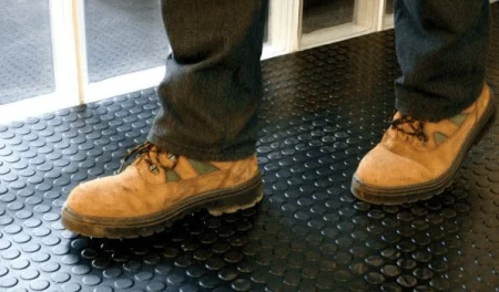 Противоскользящее резиновое покрытие Пятачки (1,5х10м) в Уфе